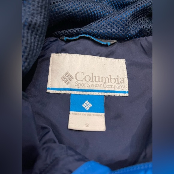 ✅Columbia Jacket size Small unisex in beautiful shade of bright blue.  MINT‼️ - Picture 3 of 9